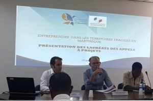 présentation des lauréats par le président du conseil exécutif de Martinique Développement et le directeur de l'agence France entrepreneur